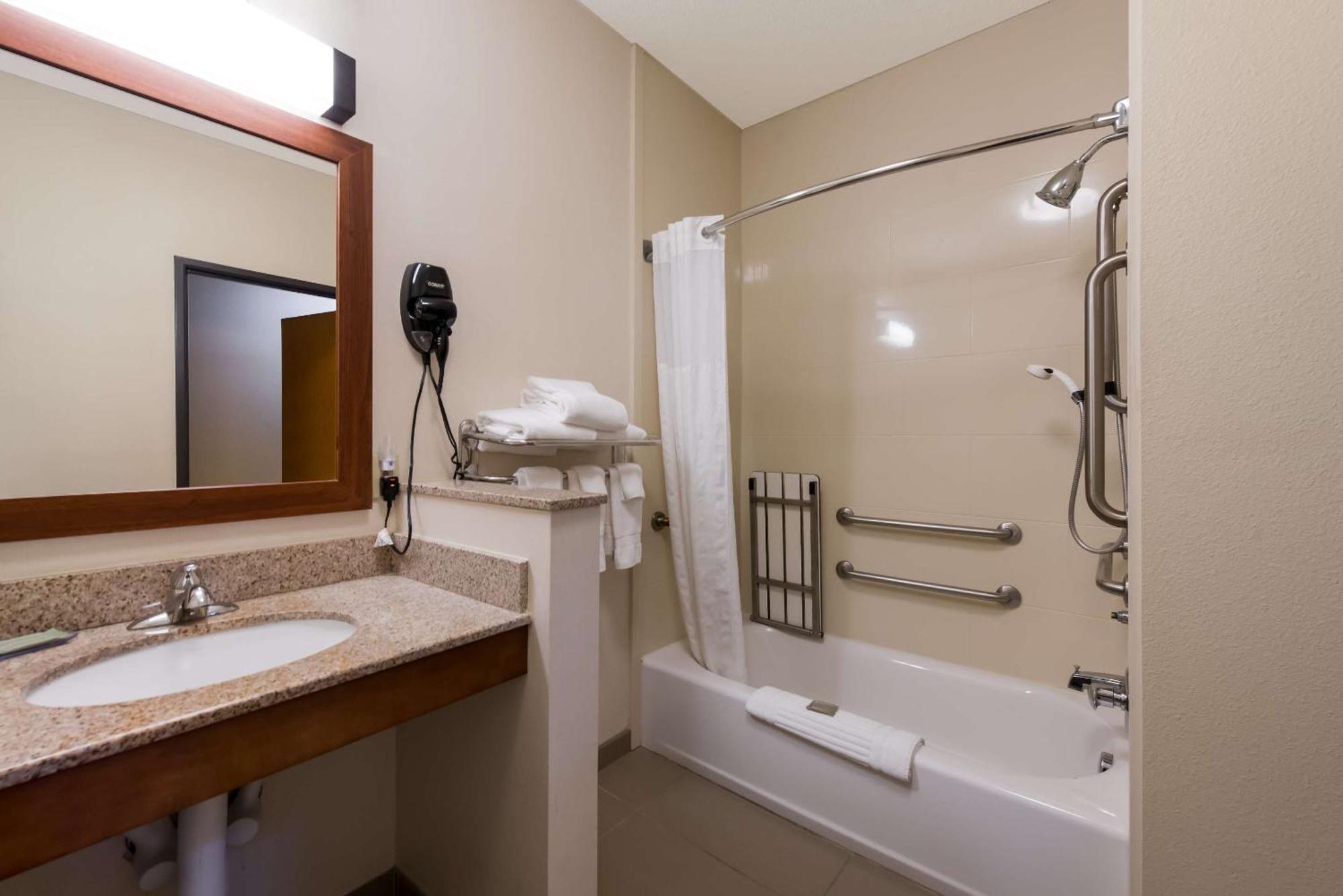 Comfort Inn East Wichita Zewnętrze zdjęcie