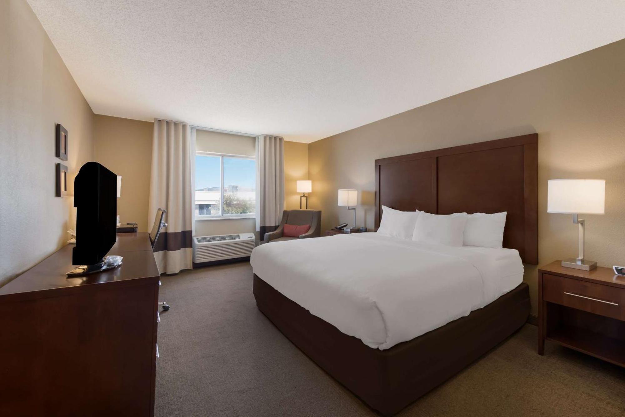 Comfort Inn East Wichita Zewnętrze zdjęcie